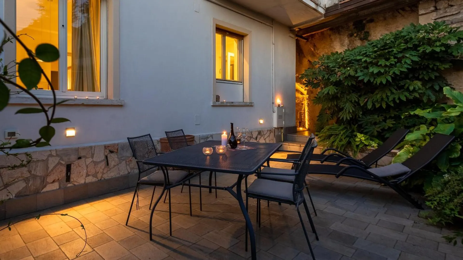 Teatro Romano Garden Apartment Verona Italy
